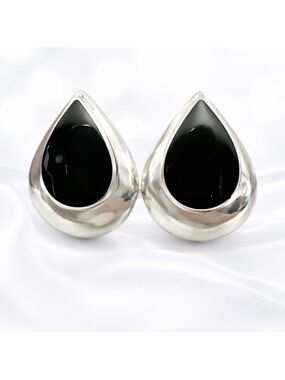 Vintage Mid Century Teardrop Sterling Silver Onyx Clip-On Earrings .925